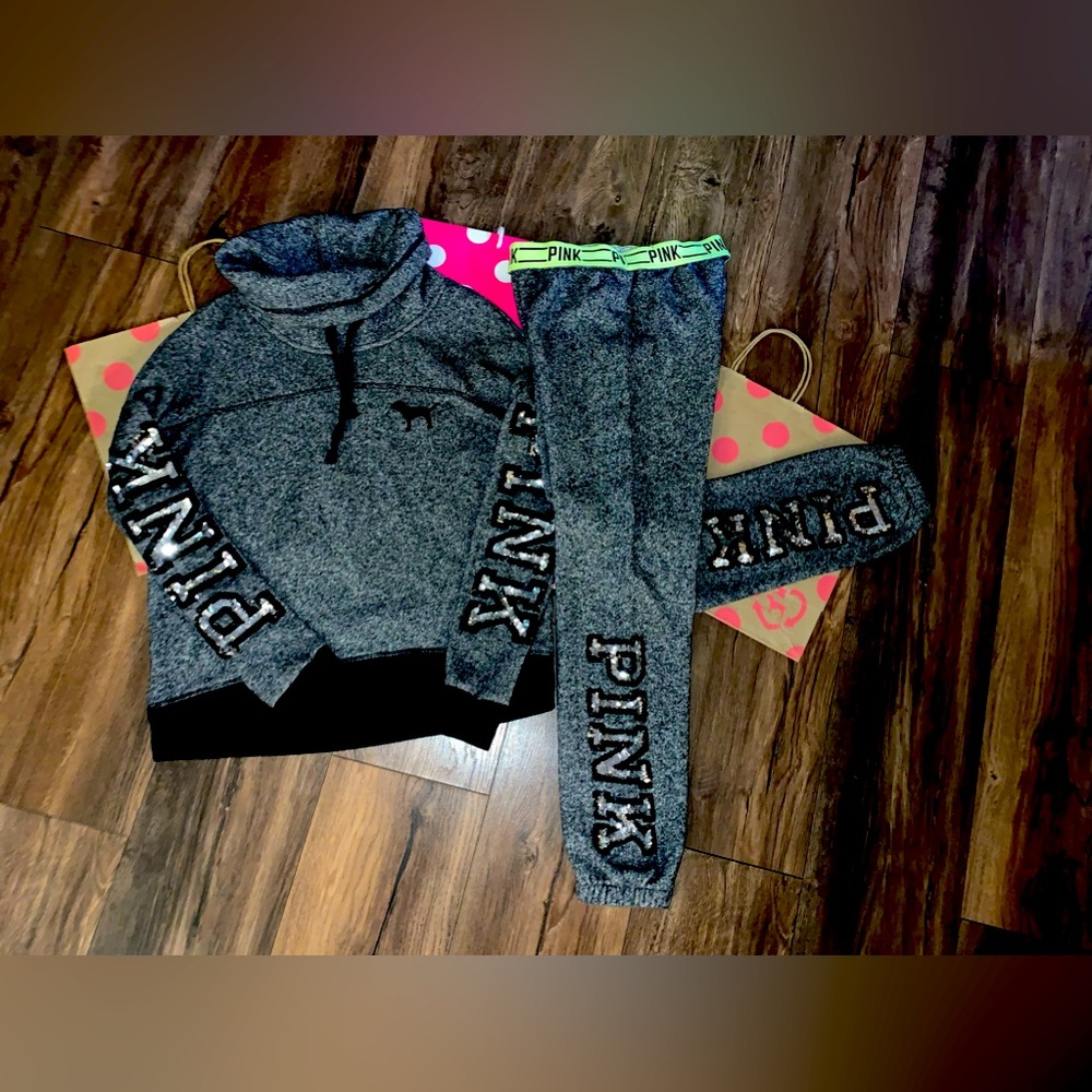 VS PINK size XS RARE HTF Bling Cowl Pullover and Jogger Pant Set. Like New.